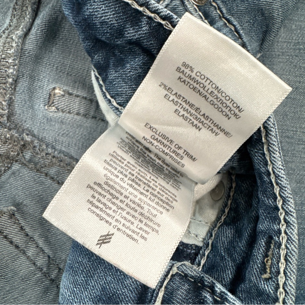 Silver Jeans BoyFriend Jean Shorts Women's 27 Distressed Cuffed 4” Med Fade EUC - Picture 8 of 12